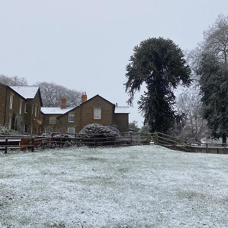 Tilly'S Stable Pattishall Bagian luar foto