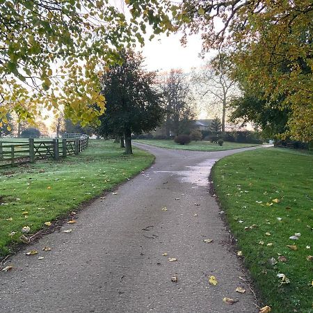Tilly'S Stable Pattishall Bagian luar foto